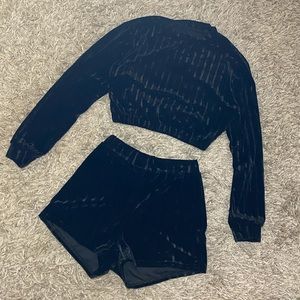 Long sleeve and shorts set